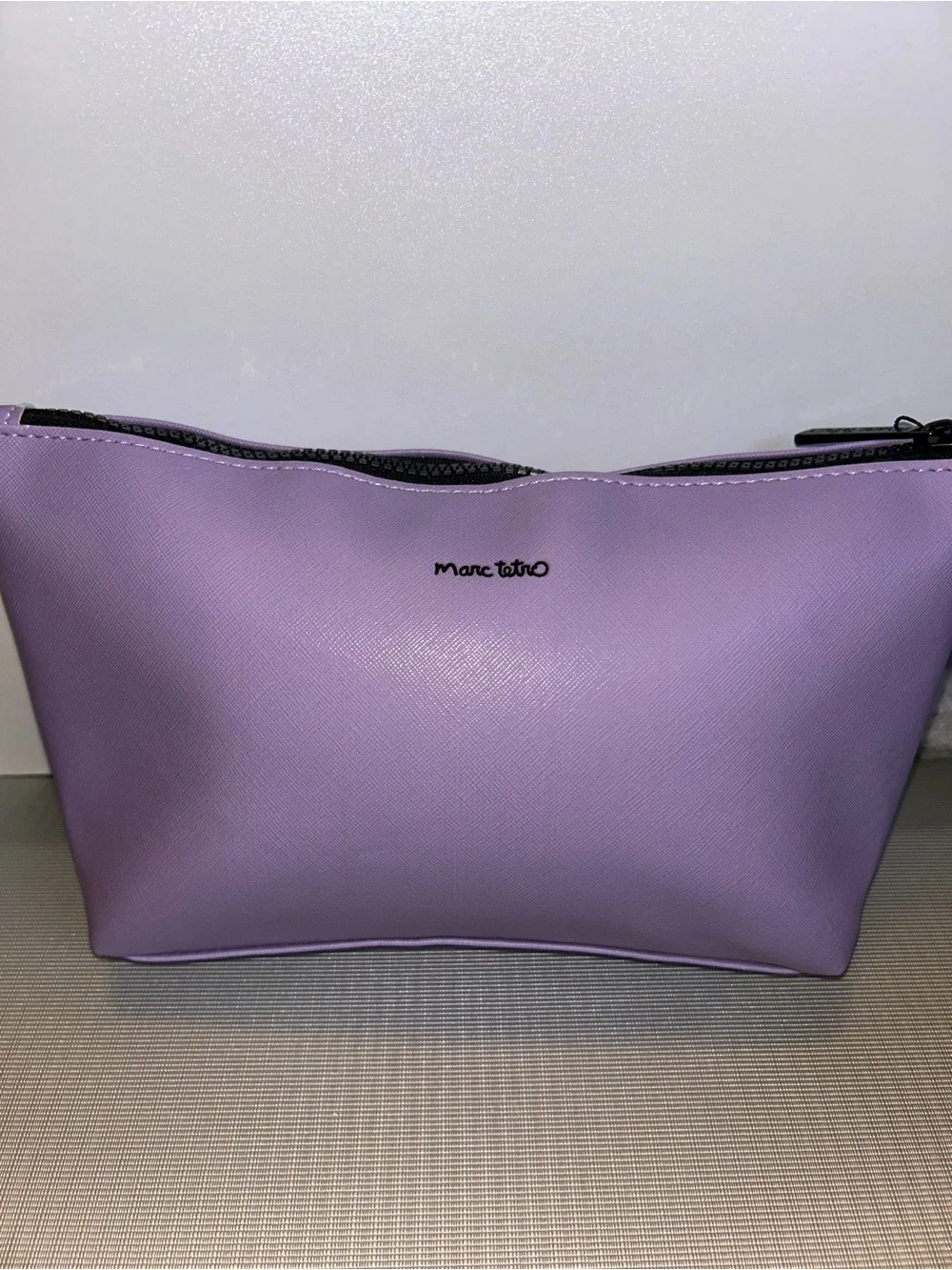 NWT Marc Tetro cosmetic pouch